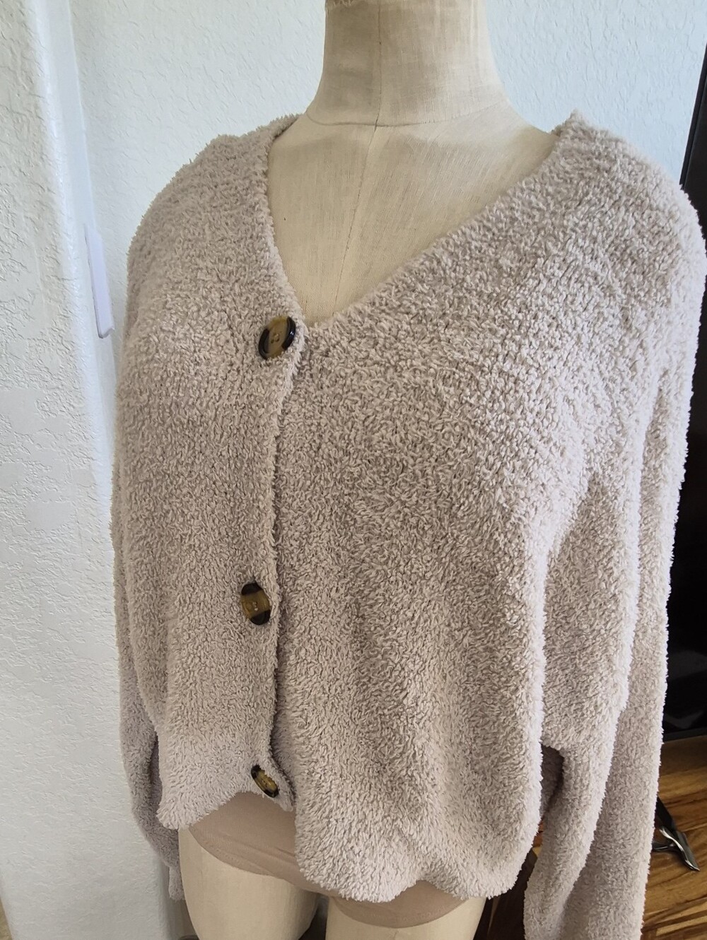 Love ❤️ Change Italy Button Up Plush Sweater Sz Medium